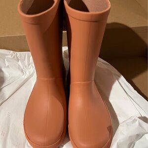 Zara NWT Little Kids Rain Boots size US 11 EU 28